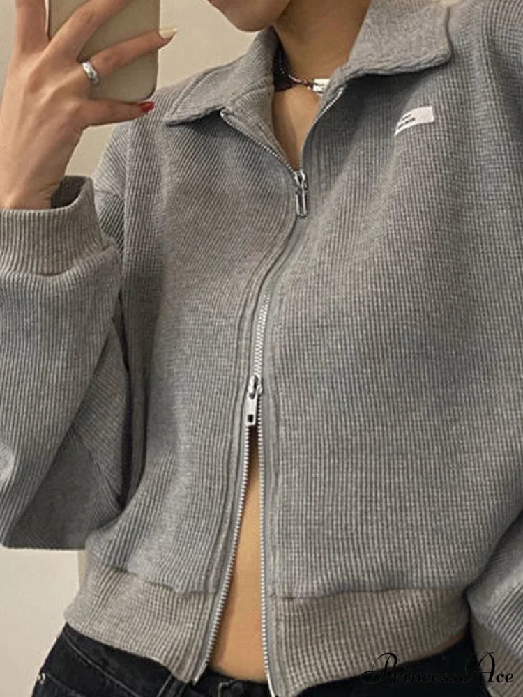 Cropped White Graceful Zip-Up Hoodie